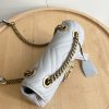 Một chiếc GG Marmont cổ điển. kèn trumpet