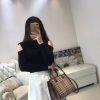 Burberry, chiếc túi xách mới tinh xảo “Title-Taylor”