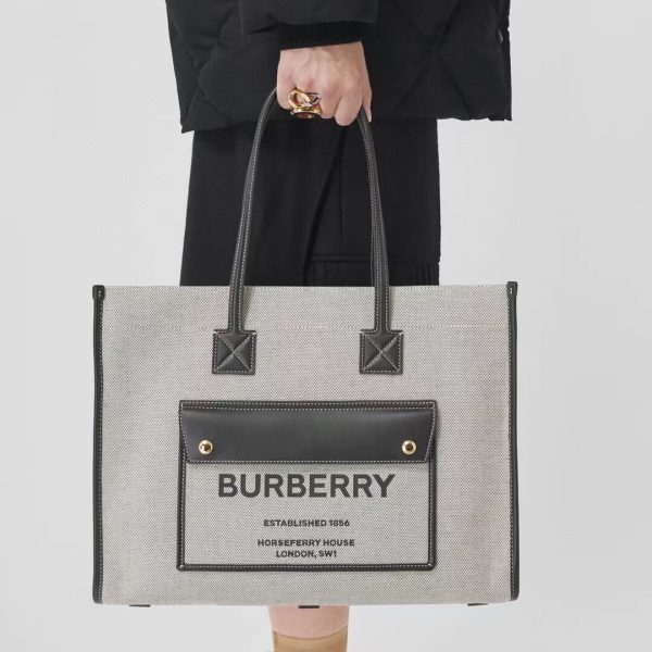 Burberry, hai màu vải vải bạt, da thú Freya Ý, túi Tottenham