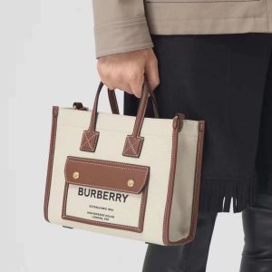 Ba lô Freya mới nhất của Burberry được làm bằng da và vải bông