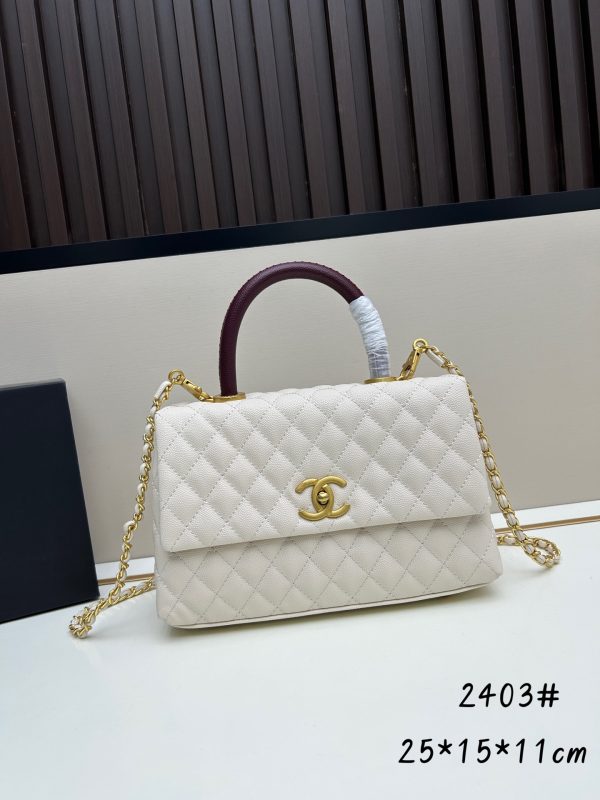 Chanel Coco Handle Ngưu vàng đen
