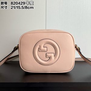 Túi xách tay mới của Blondie