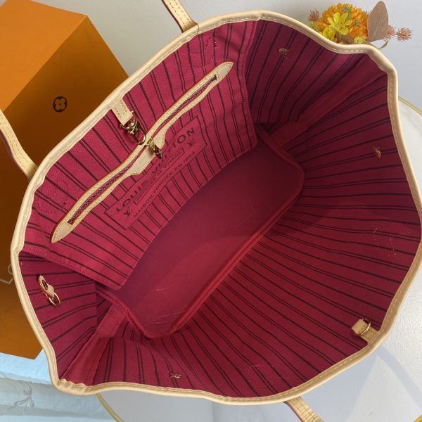 Mô hình 40995 gốc, huyền thoại túi xách Neverfull lớn nhưng không nặng nề được làm bằng vải vải Damier Ebène.