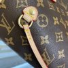 Mô hình 40995 gốc, huyền thoại túi xách Neverfull lớn nhưng không nặng nề được làm bằng vải vải Damier Ebène.