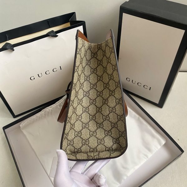 Gucci Padlock khóa hai vai, ba lô