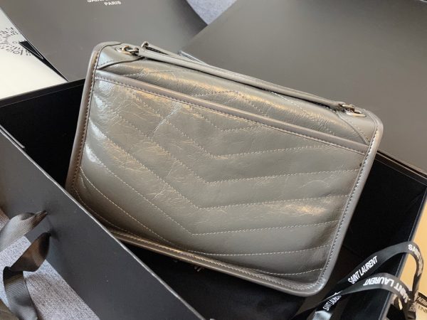 MONOGRAMME SAINT LAURENT Đóng gói trước