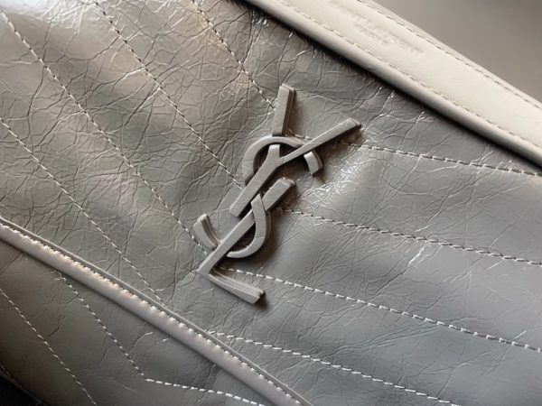 MONOGRAMME SAINT LAURENT Đóng gói trước