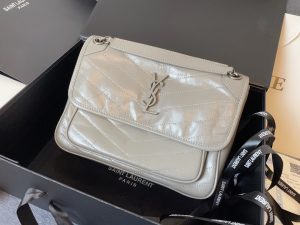MONOGRAMME SAINT LAURENT Đóng gói trước