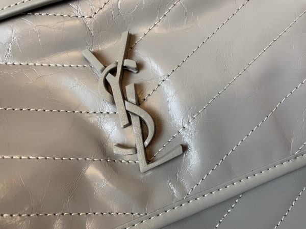 MONOGRAMME SAINT LAURENT Đóng gói trước