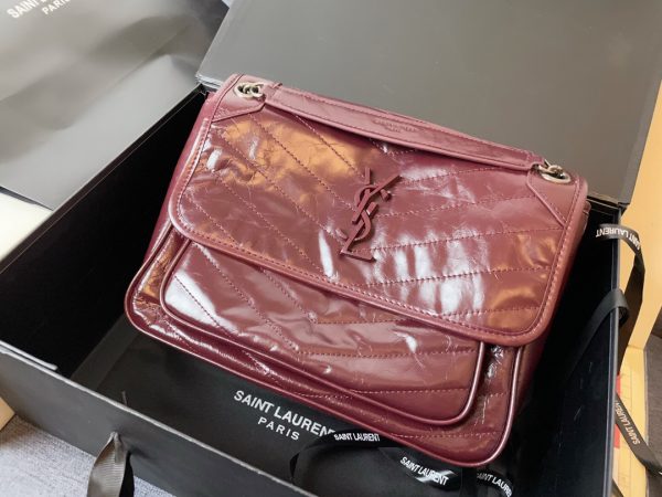 MONOGRAMME SAINT LAURENT Đóng gói trước