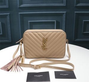 Túi máy ảnh Saint Laurent, rất tinh tế!
