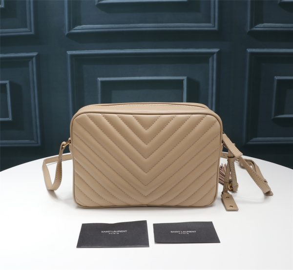 Túi máy ảnh Saint Laurent, rất tinh tế!