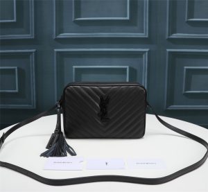 Túi máy ảnh Saint Laurent, rất tinh tế!
