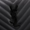 Túi máy ảnh Saint Laurent, rất tinh tế!