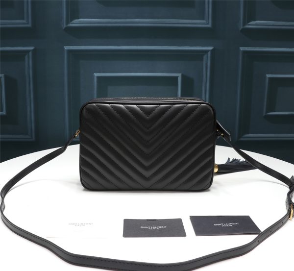 Túi máy ảnh Saint Laurent, rất tinh tế!