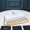 Một gói phong bì YSL cực kỳ hữu ích