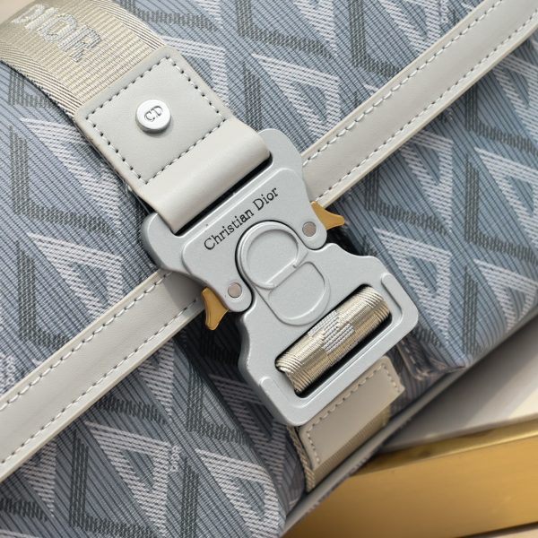 Hit the Road Messenger là một phong cách hoàn toàn mới trong mùa này