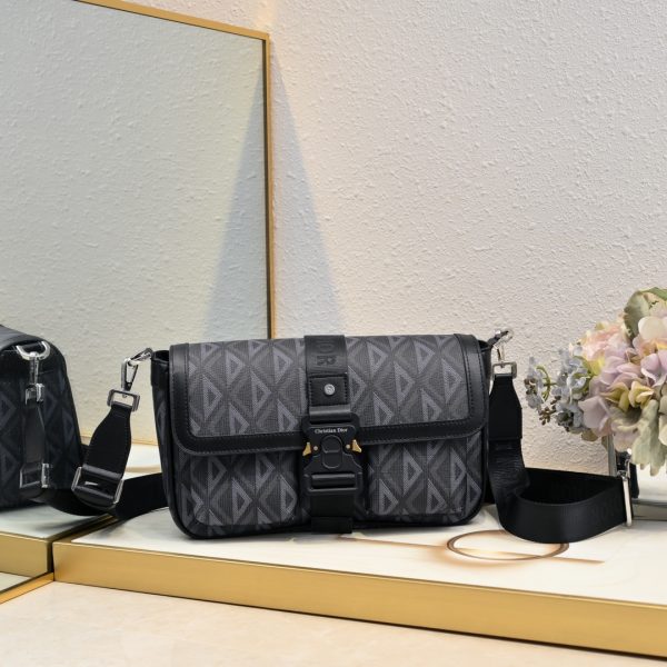 Hit the Road Messenger là một phong cách hoàn toàn mới trong mùa này
