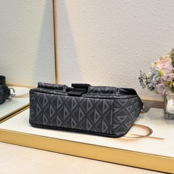 Hit the Road Messenger là một phong cách hoàn toàn mới trong mùa này