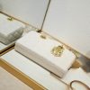 Túi Lady D-Joy thể hiện tầm nhìn sâu sắc của Dior về sự thanh lịch và vẻ đẹp