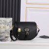 Chiếc túi xách Bobby mới của Dior