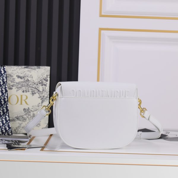 Chiếc túi xách Bobby mới của Dior