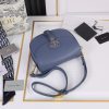 Chiếc túi xách Bobby mới của Dior