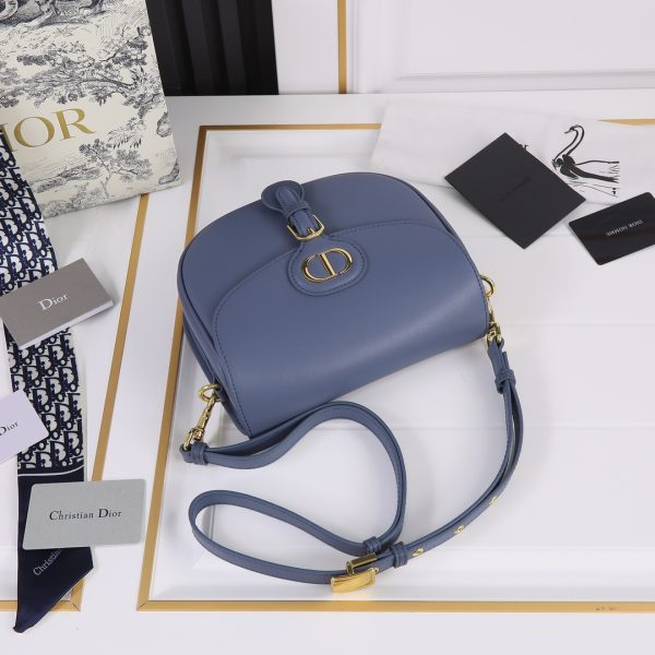 Chiếc túi xách Bobby mới của Dior