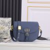 Chiếc túi xách Bobby mới của Dior