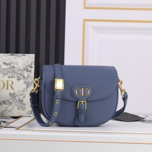 Chiếc túi xách Bobby mới của Dior