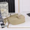 Chiếc túi xách Bobby mới của Dior
