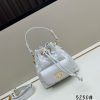túi xách dior caro là sản phẩm mới của bộ sưu tập quần áo mặc quần áo mùa thu