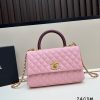 Chanel Coco Handle Ngưu vàng đen