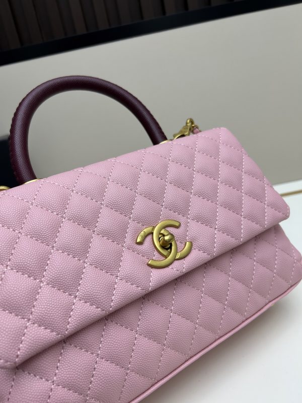 Chanel Coco Handle Ngưu vàng đen