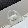 Chanel 23 sợi xích mới của Kelly