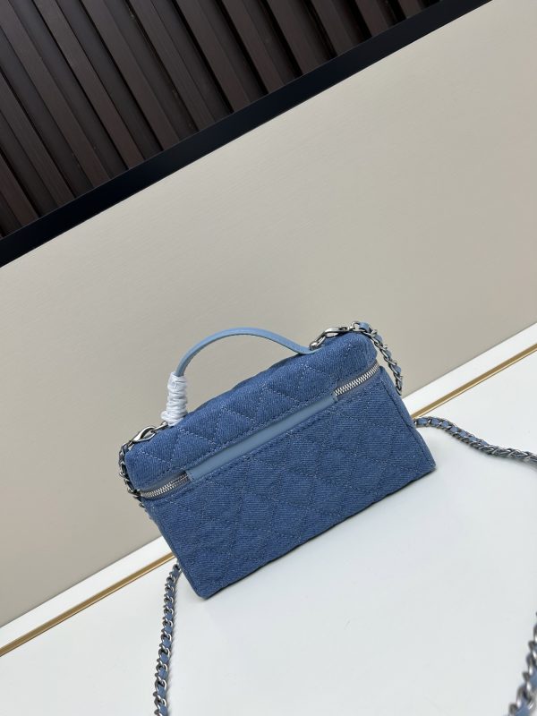 Chanel lp lunch box bag 2025 latest style