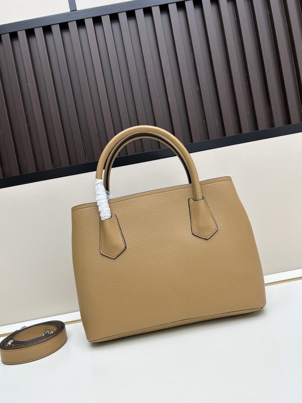Prada bán túi mua sắm mới DoubleBag Double Series