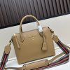 Prada, đôi vai, da bò, đôi tay cầm có thể tháo, đôi tay cầm có thể điều chỉnh, đôi vai có thể tháo