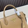 Prada, đôi vai, da bò, đôi tay cầm có thể tháo, đôi tay cầm có thể điều chỉnh, đôi vai có thể tháo