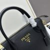 Prada, đôi vai, da bò, đôi tay cầm có thể tháo, đôi tay cầm có thể điều chỉnh, đôi vai có thể tháo