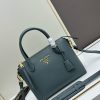 Prada, đôi vai, da bò, đôi tay cầm có thể tháo, đôi tay cầm có thể điều chỉnh, đôi vai có thể tháo