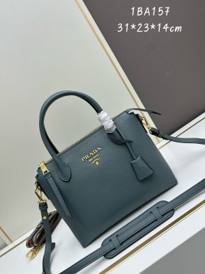 Prada, đôi vai, da bò, đôi tay cầm có thể tháo, đôi tay cầm có thể điều chỉnh, đôi vai có thể tháo