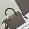Prada, đôi vai, da bò, đôi tay cầm có thể tháo, đôi tay cầm có thể điều chỉnh, đôi vai có thể tháo