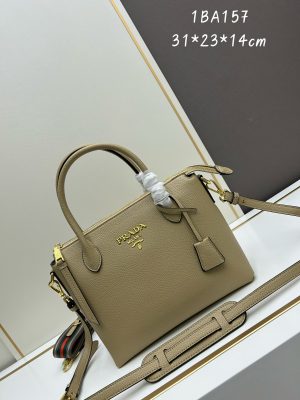 Prada, đôi vai, da bò, đôi tay cầm có thể tháo, đôi tay cầm có thể điều chỉnh, đôi vai có thể tháo