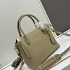 Prada, đôi vai, da bò, đôi tay cầm có thể tháo, đôi tay cầm có thể điều chỉnh, đôi vai có thể tháo