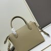 Prada, đôi vai, da bò, đôi tay cầm có thể tháo, đôi tay cầm có thể điều chỉnh, đôi vai có thể tháo