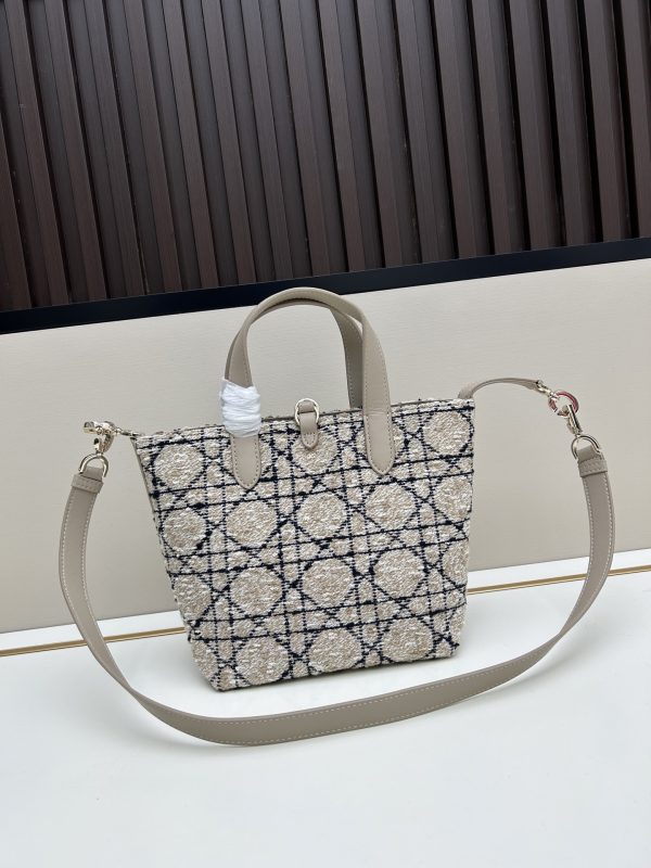 Dior Toujours / Túi xách tay theo chiều dọc