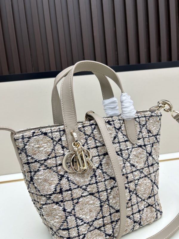 Dior Toujours / Túi xách tay theo chiều dọc