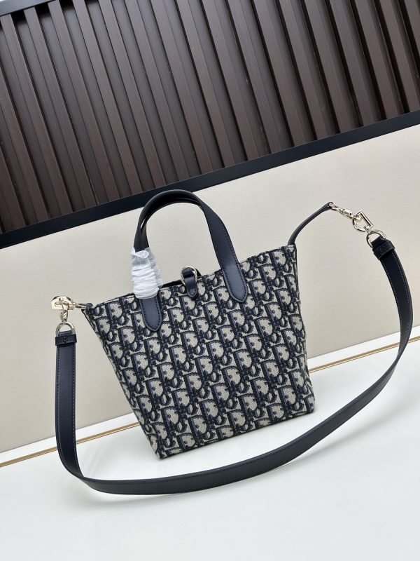 Dior Toujours / Túi xách tay theo chiều dọc