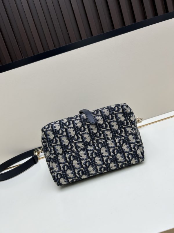 Dior Toujours / Túi xách tay theo chiều dọc